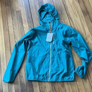 Topo Designs NWT Global Ultralight Packable Jacket Caribbean color Men’s small